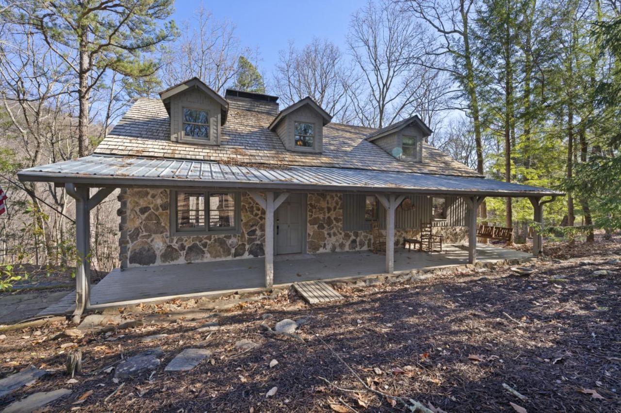 The Graystone In Big Canoe Jasper