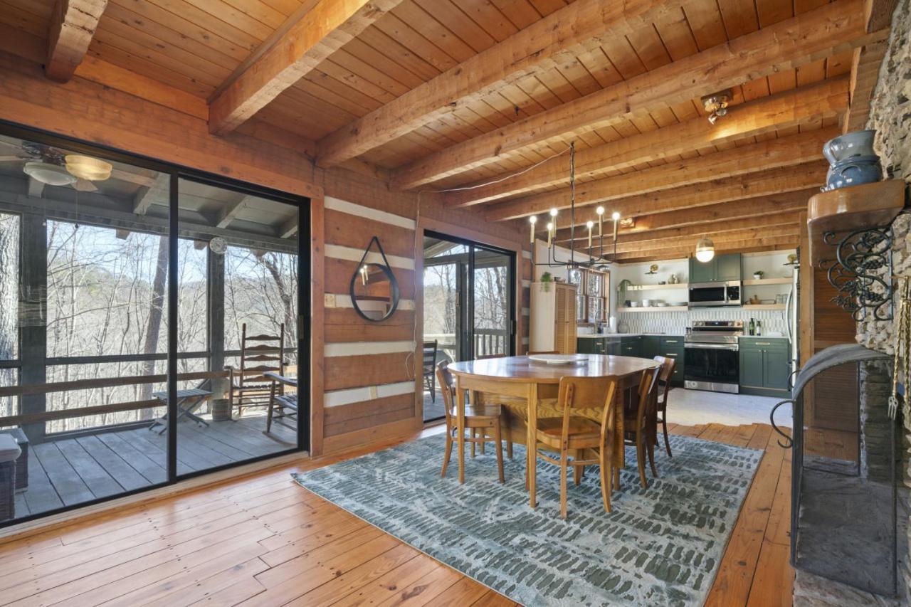 Holiday home The Graystone In Big Canoe *